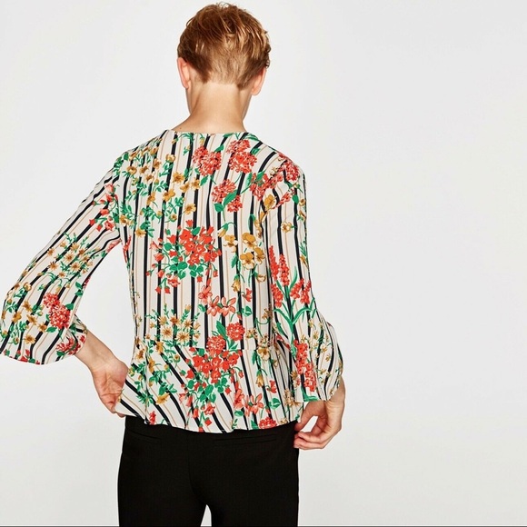NWT ZARA Blouse Cache Coeur Floral Wrap 🌺 - Picture 5 of 10